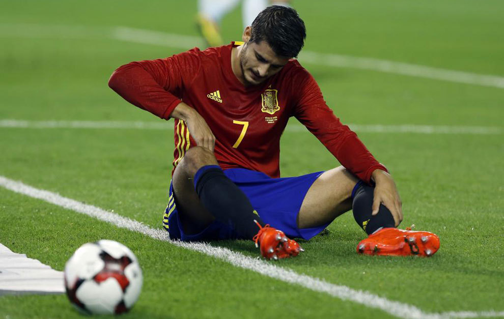 Alvaro Morata Dibekap Cedera Hamstring